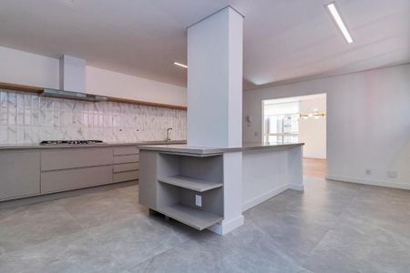 Apartamento à venda com 267m², 3 quartos e 2 vagas