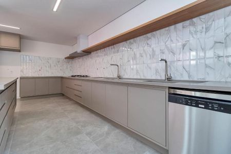 Apartamento à venda com 267m², 3 quartos e 2 vagas
