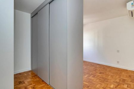 Apartamento à venda com 267m², 3 quartos e 2 vagas