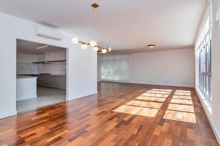 Apartamento à venda com 267m², 3 quartos e 2 vagas