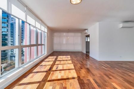 Apartamento à venda com 267m², 3 quartos e 2 vagas