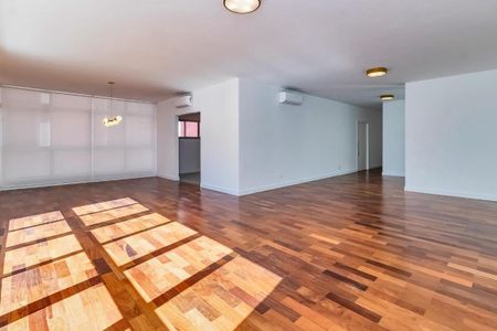 Apartamento à venda com 267m², 3 quartos e 2 vagas