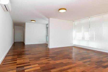 Apartamento à venda com 267m², 3 quartos e 2 vagas