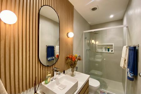 Apartamento à venda com 269m², 4 quartos e 1 vaga Apartamento à venda com 269m², 4 quartos e 1 vagaBanheiro suíte 2
