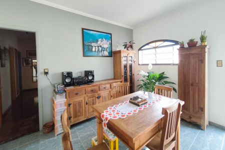 Casa à venda com 320m², 3 quartos e 2 vagasSala de Jantar