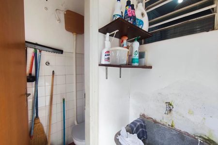 Casa à venda com 320m², 3 quartos e 2 vagasÁrea de Serviço