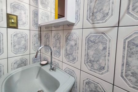 Casa à venda com 320m², 3 quartos e 2 vagasBanheiro Social