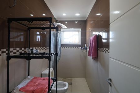 Casa à venda com 400m², 3 quartos e 2 vagasBanheiro