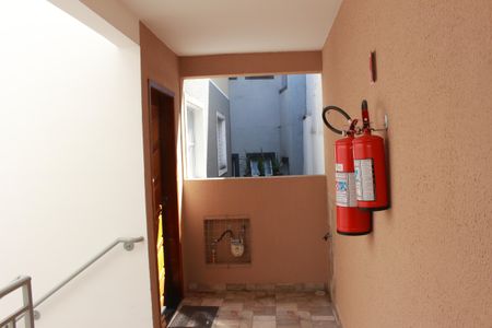 Casa de condomínio à venda com 43m², 2 quartos e 1 vagaCorredor