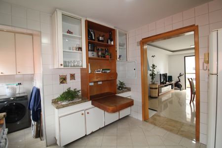 Apartamento à venda com 90m², 3 quartos e 3 vagasCozinha