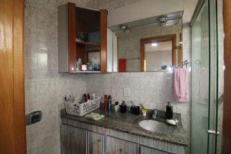 Apartamento à venda com 90m², 3 quartos e 3 vagasQuarto 3 - Banheiro