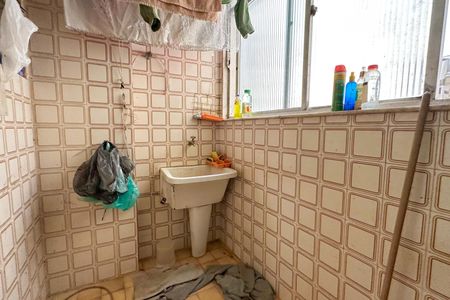 Apartamento à venda com 100m², 3 quartos e 2 vagas Apartamento à venda com 100m², 3 quartos e 2 vagasÁrea de Serviço