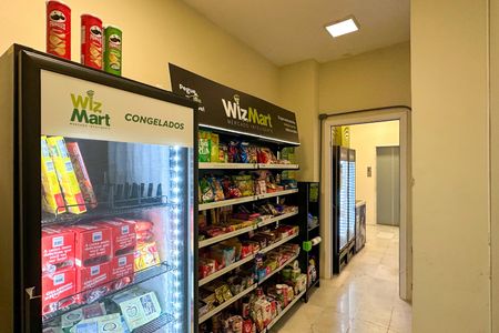 Apartamento à venda com 100m², 3 quartos e 2 vagas Apartamento à venda com 100m², 3 quartos e 2 vagasÁrea Comum - Mercadinho