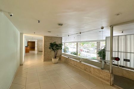 Apartamento à venda com 100m², 3 quartos e 2 vagas Apartamento à venda com 100m², 3 quartos e 2 vagasÁrea Comum - Entrada