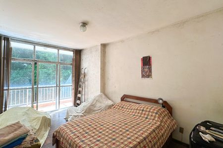 Apartamento à venda com 100m², 3 quartos e 2 vagas Apartamento à venda com 100m², 3 quartos e 2 vagasSuíte