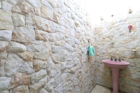 Casa para alugar com 352m², 4 quartos e 8 vagasLavabo