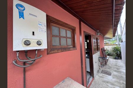 Casa de condomínio à venda com 250m², 4 quartos e 1 vaga Casa de condomínio à venda com 250m², 4 quartos e 1 vagaÁrea de Serviço