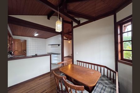 Casa de condomínio à venda com 250m², 4 quartos e 1 vaga Casa de condomínio à venda com 250m², 4 quartos e 1 vagaCopa