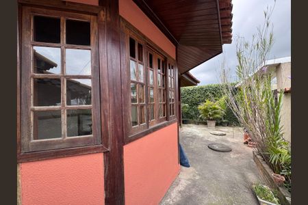 Casa de condomínio à venda com 250m², 4 quartos e 1 vaga Casa de condomínio à venda com 250m², 4 quartos e 1 vagaÁrea externa