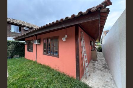 Casa de condomínio à venda com 250m², 4 quartos e 1 vaga Casa de condomínio à venda com 250m², 4 quartos e 1 vagaÁrea externa