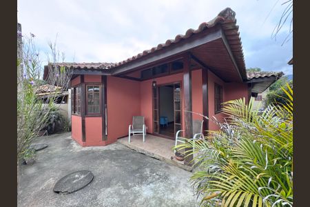 Casa de condomínio à venda com 250m², 4 quartos e 1 vaga Casa de condomínio à venda com 250m², 4 quartos e 1 vagaÁrea externa