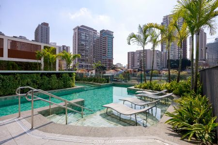 Studio à venda com 25m², 1 quarto e sem vagaPiscina