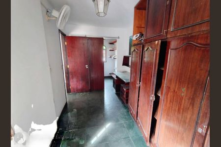 Casa à venda com 300m², 7 quartos e sem vaga