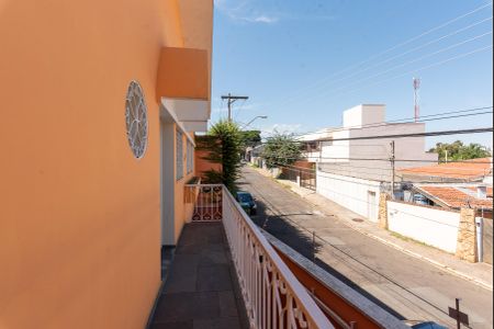 Casa à venda com 240m², 3 quartos e 2 vagasSacada da Sala
