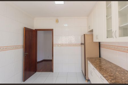 Casa à venda com 240m², 3 quartos e 2 vagasCozinha