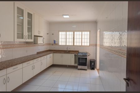 Casa à venda com 240m², 3 quartos e 2 vagasCozinha
