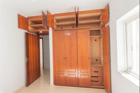 Casa à venda com 240m², 3 quartos e 2 vagasQuarto 1