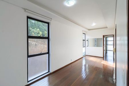 Apartamento para alugar com 149m², 4 quartos e 2 vagas Apartamento para alugar com 149m², 4 quartos e 2 vagasSala 2