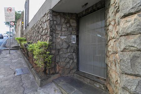 Apartamento para alugar com 149m², 4 quartos e 2 vagas Apartamento para alugar com 149m², 4 quartos e 2 vagasFachada