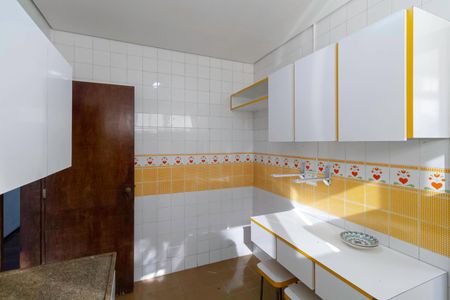 Apartamento para alugar com 149m², 4 quartos e 2 vagas Apartamento para alugar com 149m², 4 quartos e 2 vagasCozinha