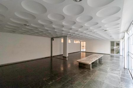 Apartamento para alugar com 149m², 4 quartos e 2 vagas Apartamento para alugar com 149m², 4 quartos e 2 vagasHall social