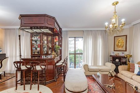 Apartamento à venda com 240m², 3 quartos e 3 vagasSala