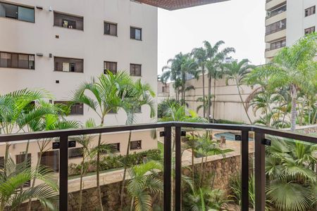 Apartamento à venda com 240m², 3 quartos e 3 vagasVaranda da Suíte 2