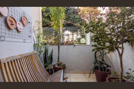 Apartamento à venda com 140m², 2 quartos e 2 vagasVaranda