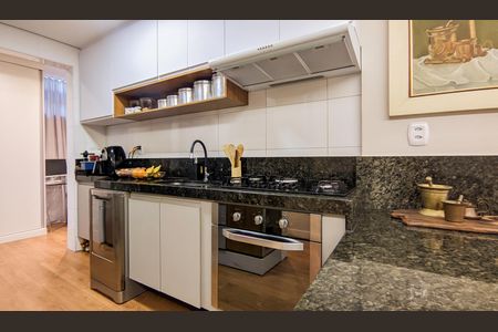 Apartamento à venda com 140m², 2 quartos e 2 vagasCozinha