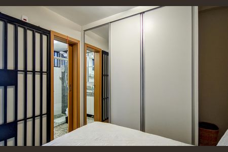 Apartamento à venda com 140m², 2 quartos e 2 vagasQuarto 2