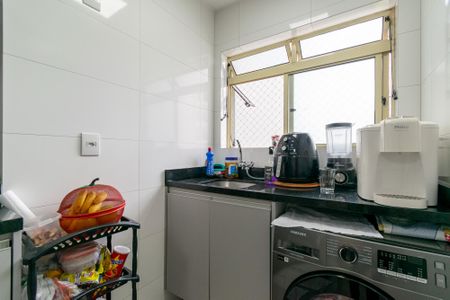 Apartamento à venda com 63m², 3 quartos e 1 vagaÁrea de Serviço