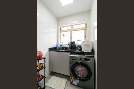 Apartamento à venda com 63m², 3 quartos e 1 vagaÁrea de Serviço