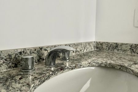 Apartamento à venda com 36m², 1 quarto e sem vaga Apartamento à venda com 36m², 1 quarto e sem vagaBanheiro da Suíte