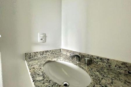 Studio à venda com 28m², 1 quarto e sem vaga Studio à venda com 28m², 1 quarto e sem vagaBanheiro