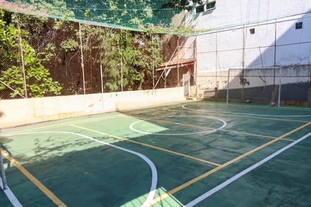 Apartamento à venda com 57m², 2 quartos e 1 vaga Apartamento à venda com 57m², 2 quartos e 1 vagaQuadra Esportiva