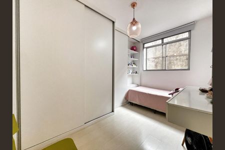 Apartamento à venda com 74m², 3 quartos e 1 vaga Apartamento à venda com 74m², 3 quartos e 1 vagaQuarto 2