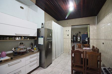 Casa à venda com 310m², 2 quartos e 3 vagasCozinha