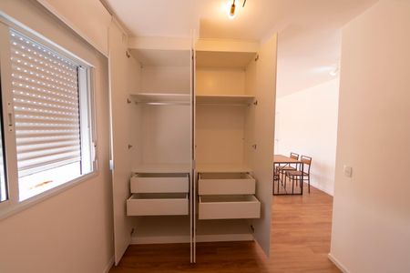 Studio para alugar com 45m², 1 quarto e 1 vaga Studio para alugar com 45m², 1 quarto e 1 vagaQuarto_Armários