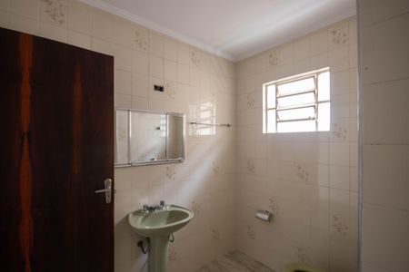 Casa à venda com 140m², 3 quartos e 3 vagas Casa à venda com 140m², 3 quartos e 3 vagasBanheiro da Suíte