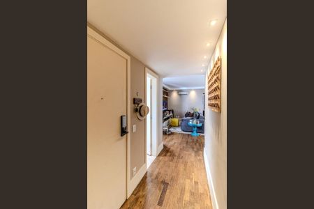 Apartamento à venda com 142m², 3 quartos e 2 vagas Apartamento à venda com 142m², 3 quartos e 2 vagasEntrada